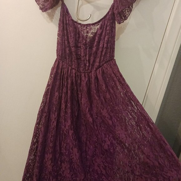 Pregnancy dress - Picture 3 of 5